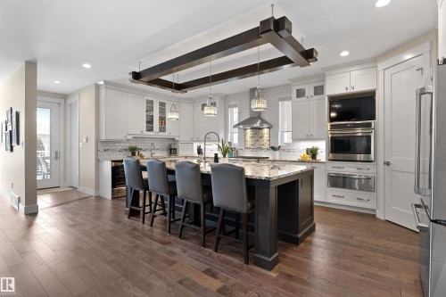 7931 112S Avenue, Edmonton, AB - Indoor Photo Showing Kitchen With Upgraded Kitchen