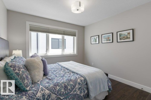 7931 112S Avenue, Edmonton, AB - Indoor Photo Showing Bedroom