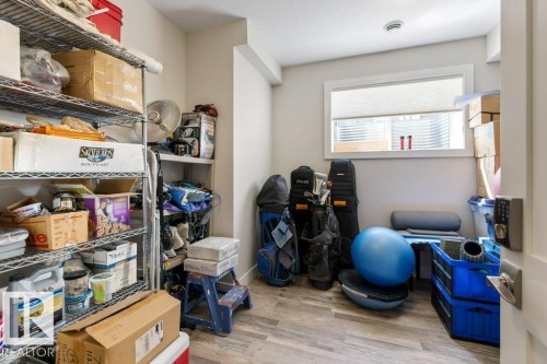 7931 112S Avenue, Edmonton, AB - Indoor