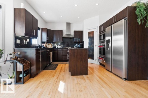 715 Wildwood Point(E), Edmonton, AB - Indoor Photo Showing Kitchen With Stainless Steel Kitchen