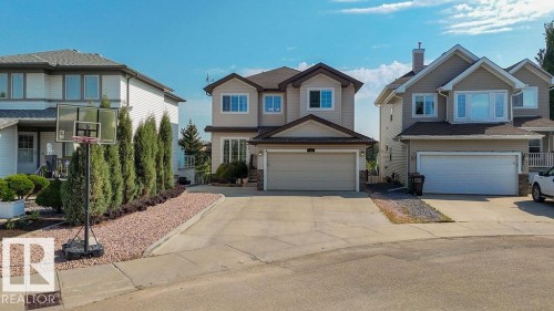 715 Wildwood Point(E), Edmonton, AB - Outdoor With Facade
