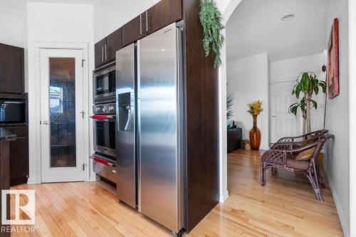 715 Wildwood Point(E), Edmonton, AB - Indoor Photo Showing Kitchen With Stainless Steel Kitchen