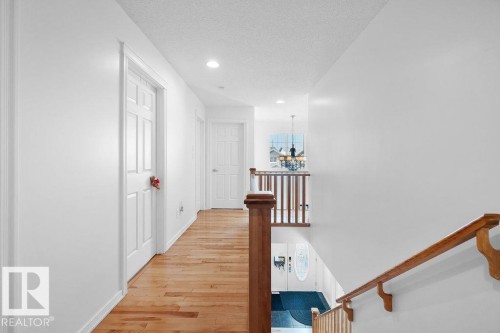 715 Wildwood Point(E), Edmonton, AB - Indoor Photo Showing Other Room