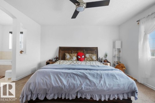 715 Wildwood Point(E), Edmonton, AB - Indoor Photo Showing Bedroom