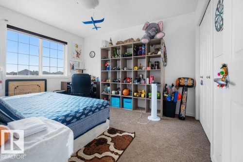 715 Wildwood Point(E), Edmonton, AB - Indoor Photo Showing Bedroom
