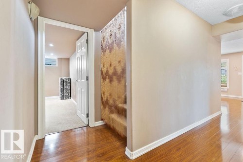 715 Wildwood Point(E), Edmonton, AB - Indoor Photo Showing Other Room