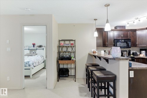 410 7909 71 Street, Edmonton, AB - Indoor Photo Showing Kitchen