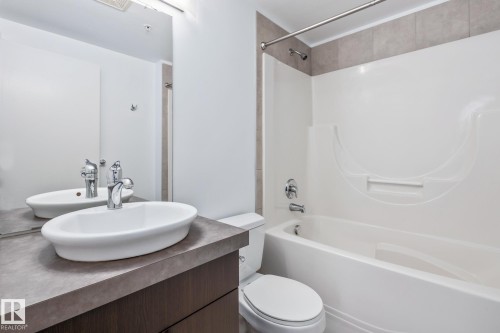 2304 10152 104 Street, Edmonton, AB - Indoor Photo Showing Bathroom