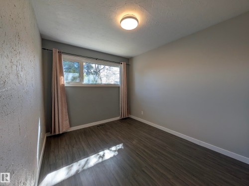13528 139 Street, Edmonton, AB - Indoor Photo Showing Other Room