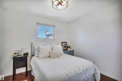 9008 169A Avenue, Edmonton, AB - Indoor Photo Showing Bedroom