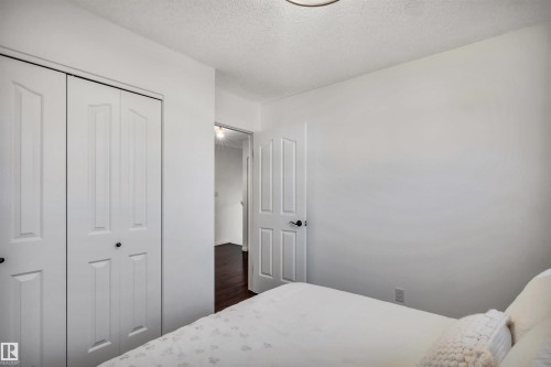 9008 169A Avenue, Edmonton, AB - Indoor Photo Showing Bedroom