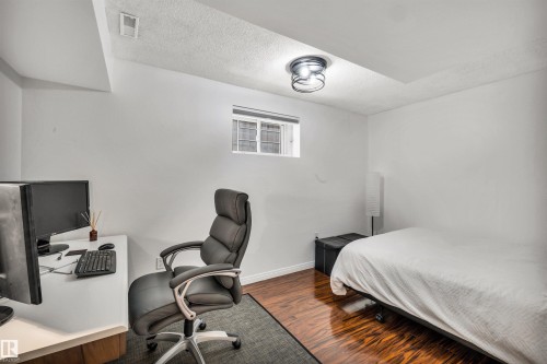 9008 169A Avenue, Edmonton, AB - Indoor