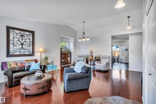 9008 169A Avenue, Edmonton, AB - Indoor Photo Showing Living Room