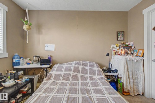 Image quality insufficient for description - 210 401 Southfork Drive, Leduc, AB - Indoor Photo Showing Bedroom
