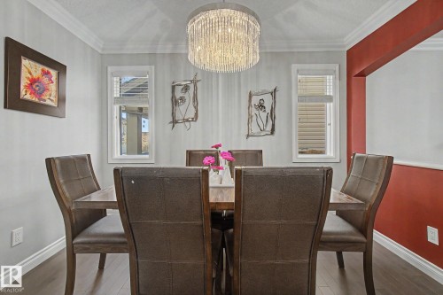 3724 Alexander Crescent, Edmonton, AB - Indoor Photo Showing Dining Room