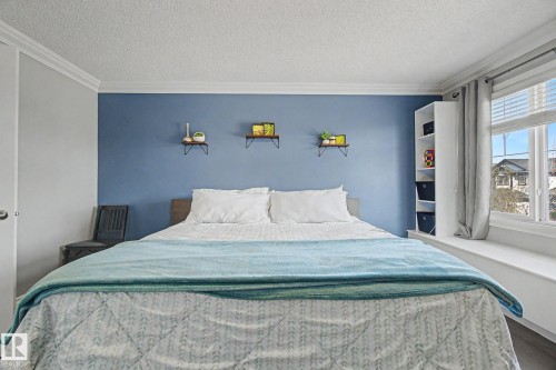 3724 Alexander Crescent, Edmonton, AB - Indoor Photo Showing Bedroom