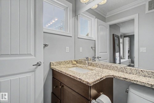 3724 Alexander Crescent, Edmonton, AB - Indoor Photo Showing Bathroom