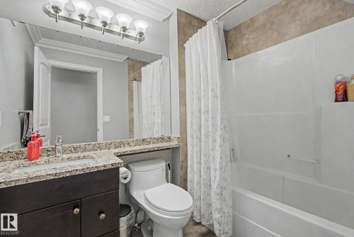 3724 Alexander Crescent, Edmonton, AB - Indoor Photo Showing Bathroom