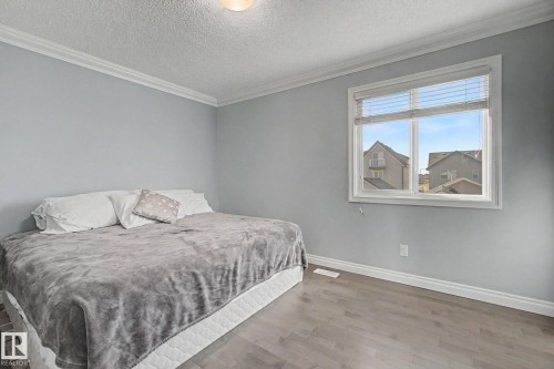 3724 Alexander Crescent, Edmonton, AB - Indoor Photo Showing Bedroom