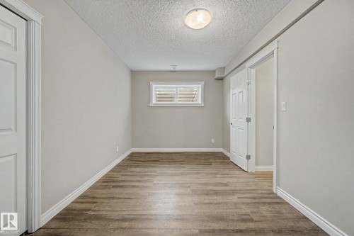 3724 Alexander Crescent, Edmonton, AB - Indoor Photo Showing Other Room