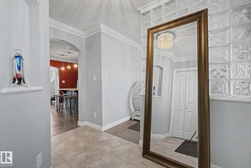 3724 Alexander Crescent, Edmonton, AB - Indoor Photo Showing Other Room