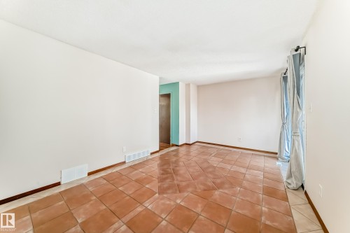 13862 24 Street, Edmonton, AB - Indoor Photo Showing Other Room