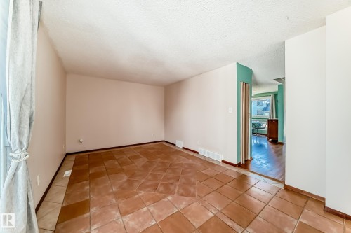 13862 24 Street, Edmonton, AB - Indoor Photo Showing Other Room