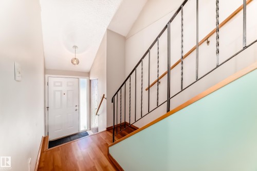 13862 24 Street, Edmonton, AB - Indoor Photo Showing Other Room