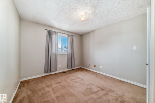 13862 24 Street, Edmonton, AB - Indoor Photo Showing Other Room