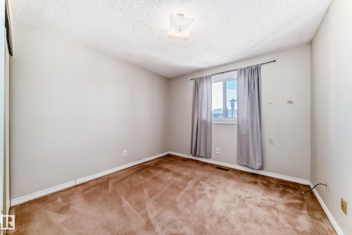 13862 24 Street, Edmonton, AB - Indoor Photo Showing Other Room