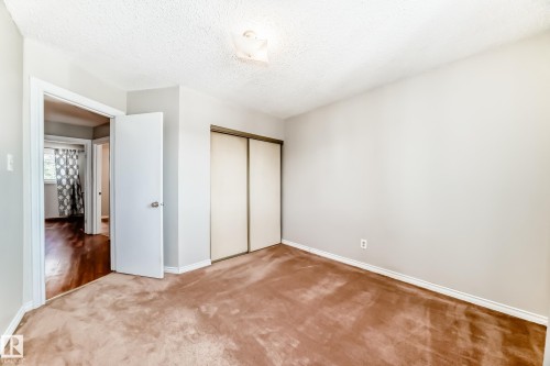 13862 24 Street, Edmonton, AB - Indoor Photo Showing Other Room