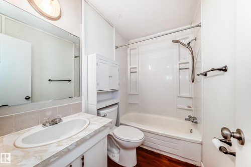 13862 24 Street, Edmonton, AB - Indoor Photo Showing Bathroom