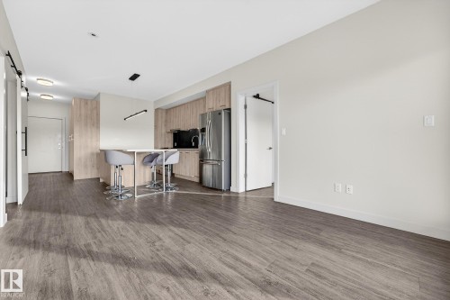 304 10837 83 Avenue, Edmonton, AB - Indoor Photo Showing Kitchen