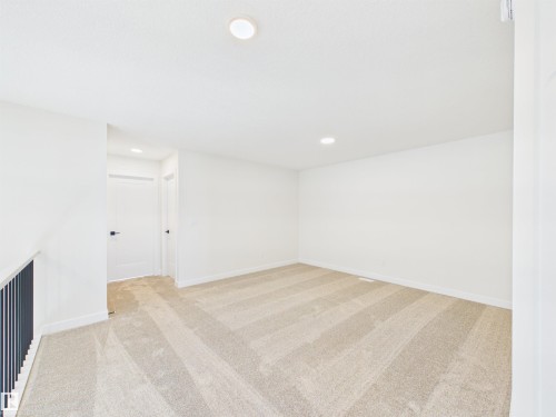407 Brickyard Point(E), Stony Plain, AB - Indoor Photo Showing Other Room