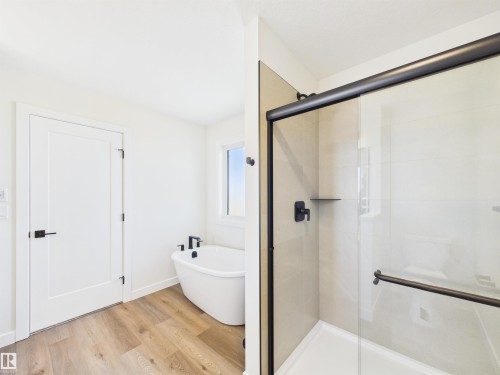 407 Brickyard Point(E), Stony Plain, AB - Indoor Photo Showing Bathroom