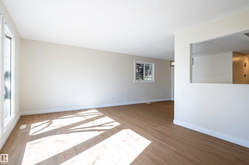 5528 54 Street, Leduc, AB - Indoor Photo Showing Other Room