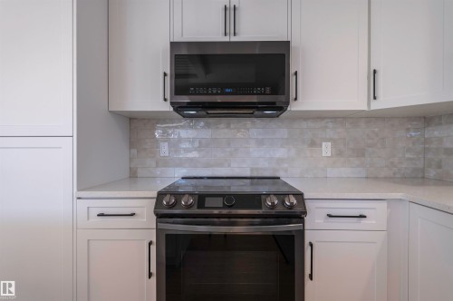 5528 54 Street, Leduc, AB - Indoor Photo Showing Kitchen