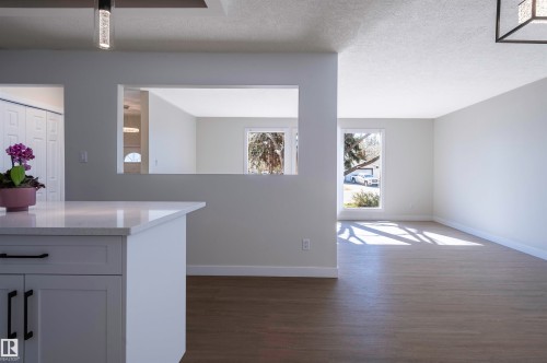 5528 54 Street, Leduc, AB - Indoor Photo Showing Other Room