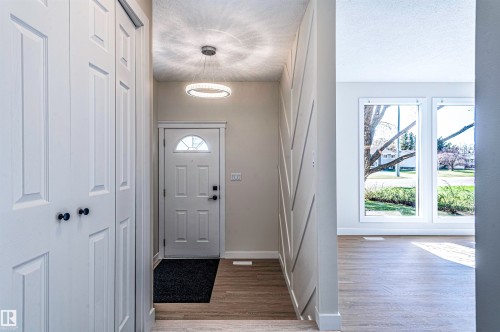 5528 54 Street, Leduc, AB - Indoor Photo Showing Other Room
