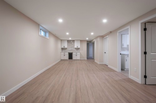 5528 54 Street, Leduc, AB - Indoor