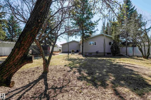 5528 54 Street, Leduc, AB - Outdoor