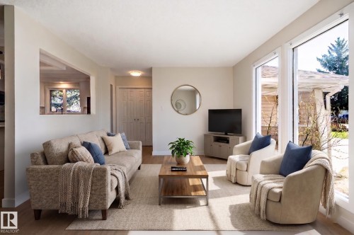 5528 54 Street, Leduc, AB - Indoor Photo Showing Living Room