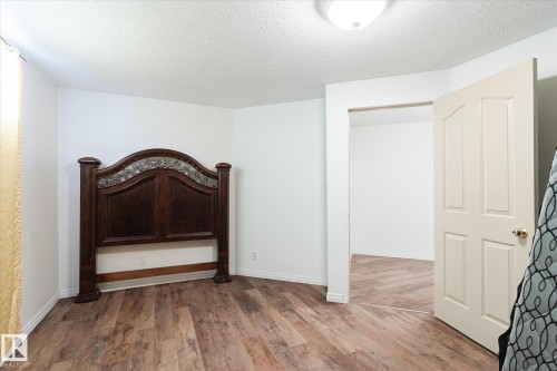 4908 187 Street, Edmonton, AB - Indoor