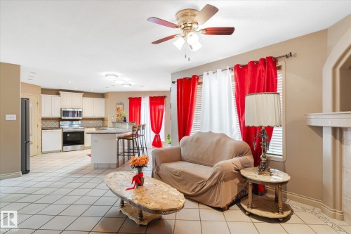 4908 187 Street, Edmonton, AB - Indoor