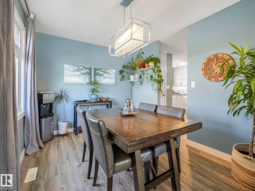 10629 167A Avenue, Edmonton, AB - Indoor Photo Showing Dining Room