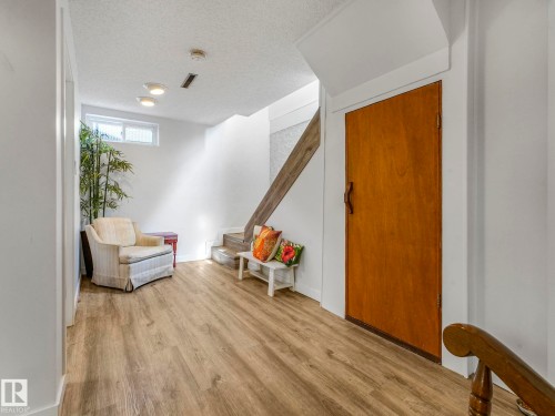 10629 167A Avenue, Edmonton, AB - Indoor Photo Showing Other Room