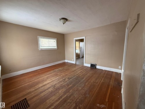 4818 52 Street, Thorsby, AB - Indoor Photo Showing Other Room