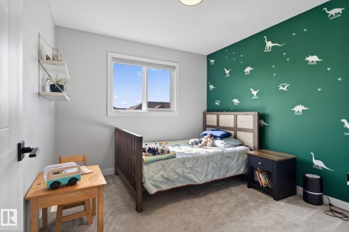 60 Treble Landing, Spruce Grove, AB - Indoor Photo Showing Bedroom