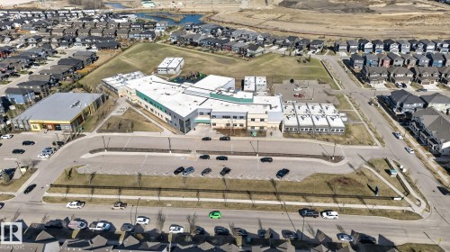60 Treble Landing, Spruce Grove, AB - Indoor Photo Showing Garage
