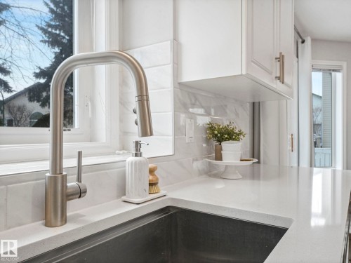 71 Rue Bouchard, Beaumont, AB - Indoor Photo Showing Bathroom